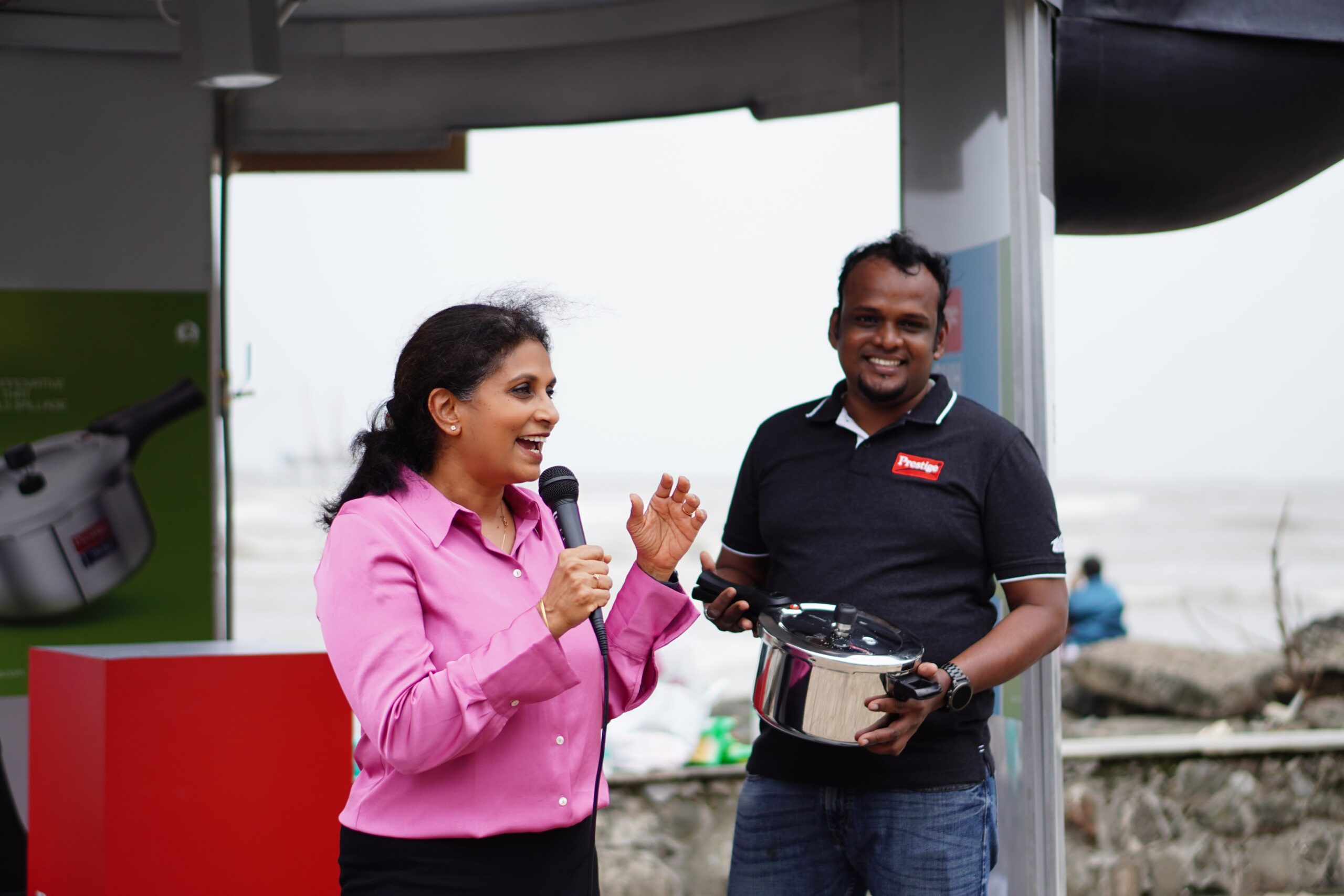 TTK Prestige’s Svachh No Spill Shelter installation at Carter Road, Mumbai – a life-size Deep Lid structure serving as a rain shelter and symbol of kitchen innovation